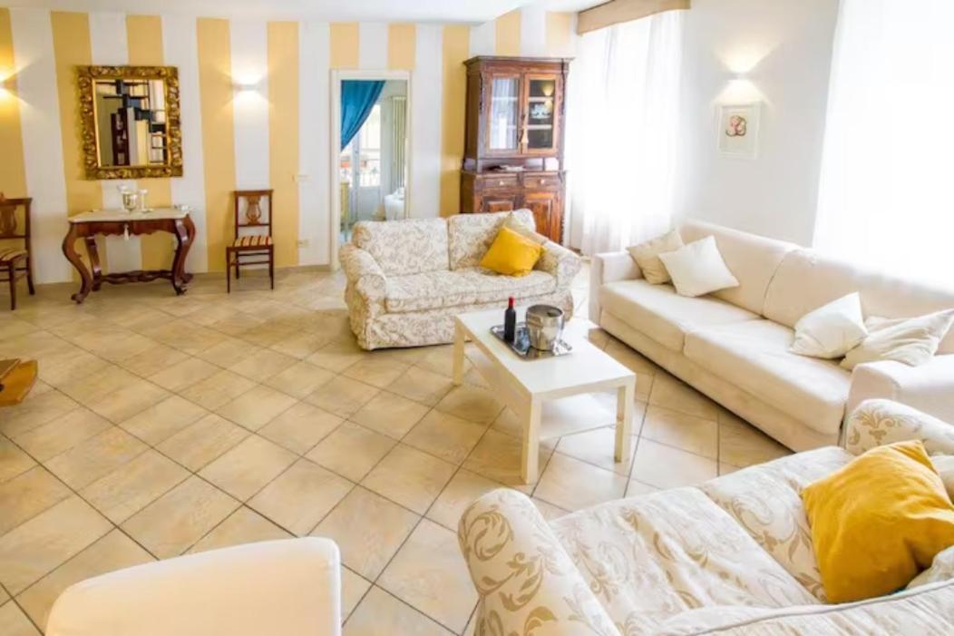 Appartamento Borgo Apostoli Florence Exterior photo