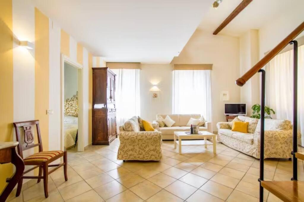 Appartamento Borgo Apostoli Florence Exterior photo